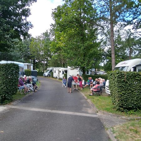 Camping Hurongues Pomeys Zewnętrze zdjęcie