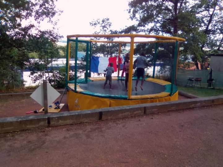 Camping Hurongues Pomeys Zewnętrze zdjęcie