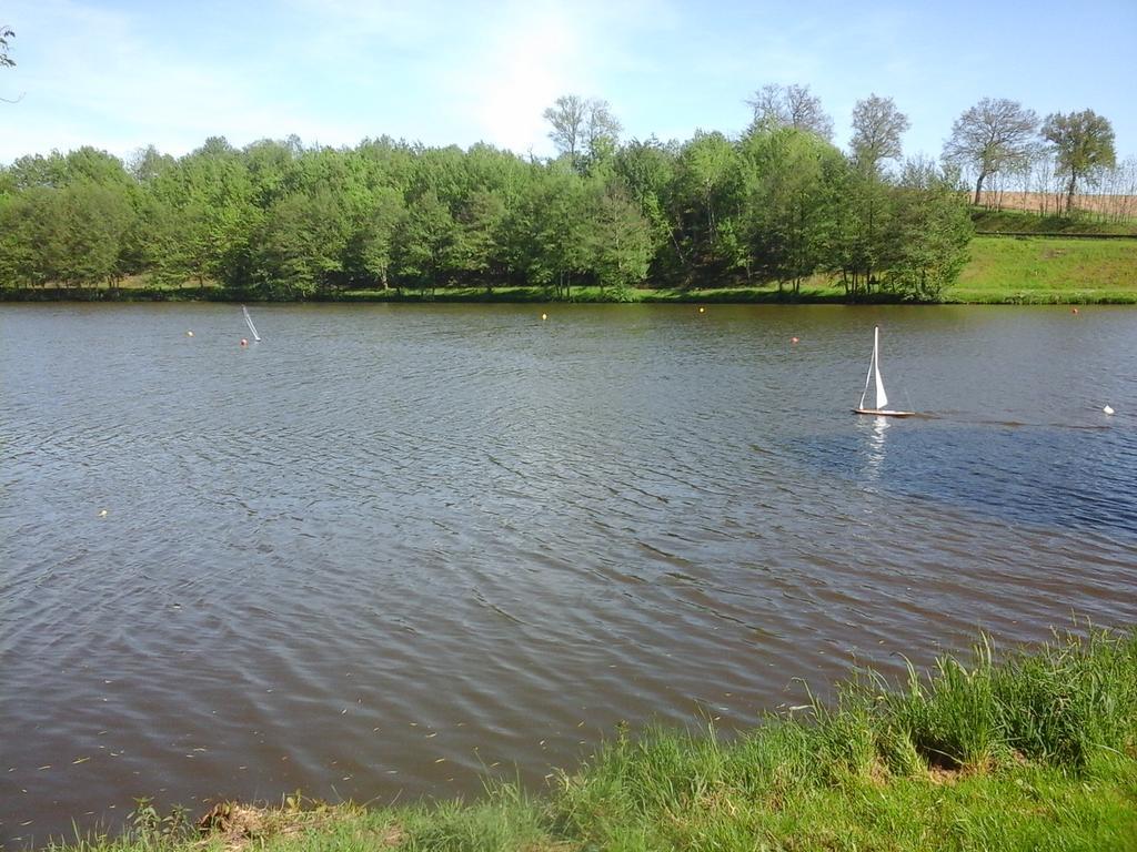 Camping Hurongues Pomeys Zewnętrze zdjęcie